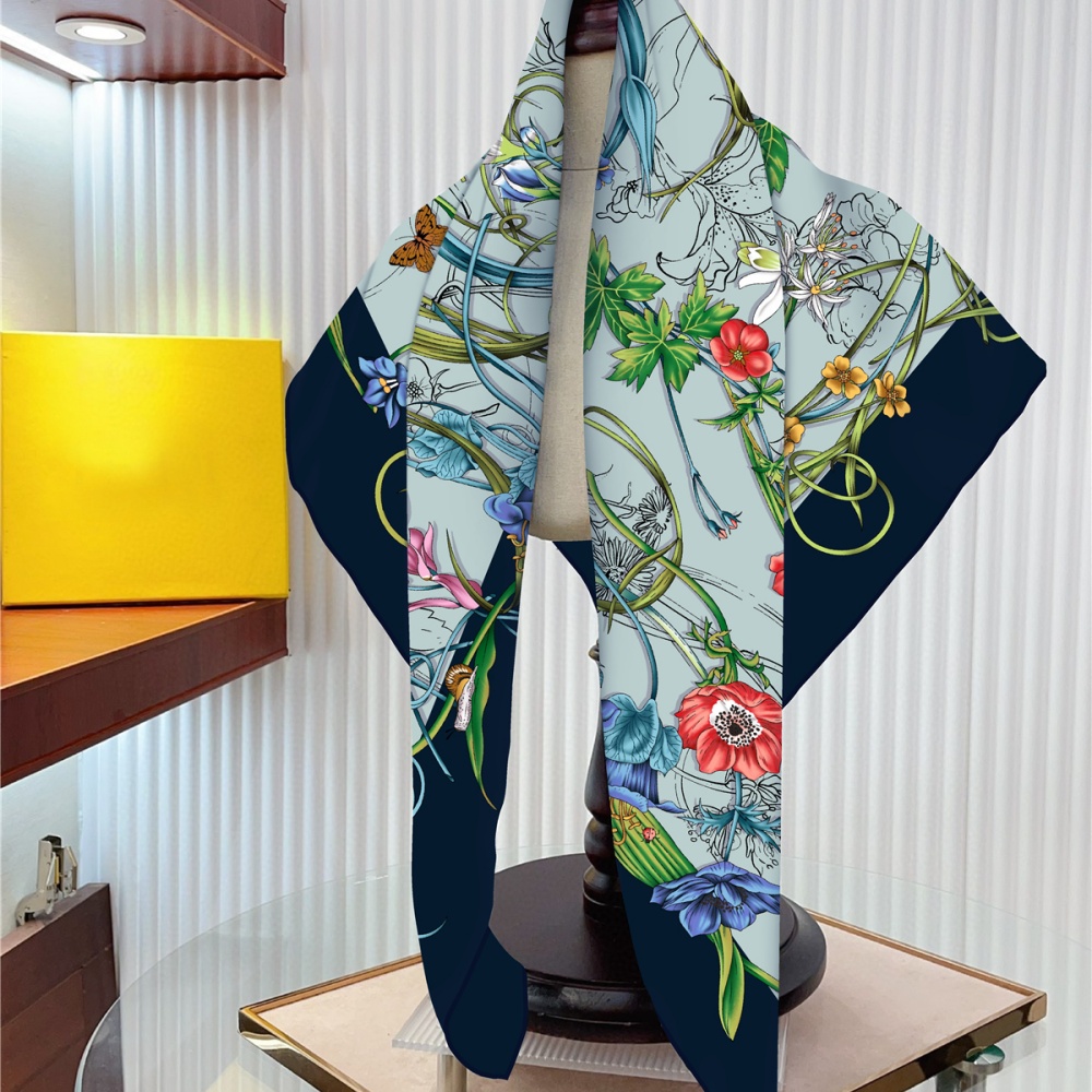 Syal sutra wanita motif bunga  - Scarf Silk Square ulasan dan harga